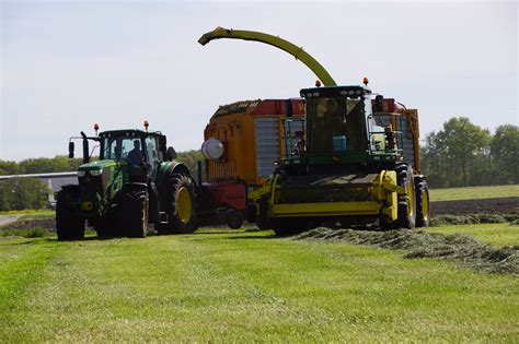 John Deere Gras Hakselen Met Een John Deere Pro Drive