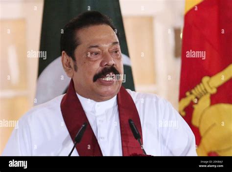 Mahinda Rajapaksa Hi Res Stock Photography And Images Alamy