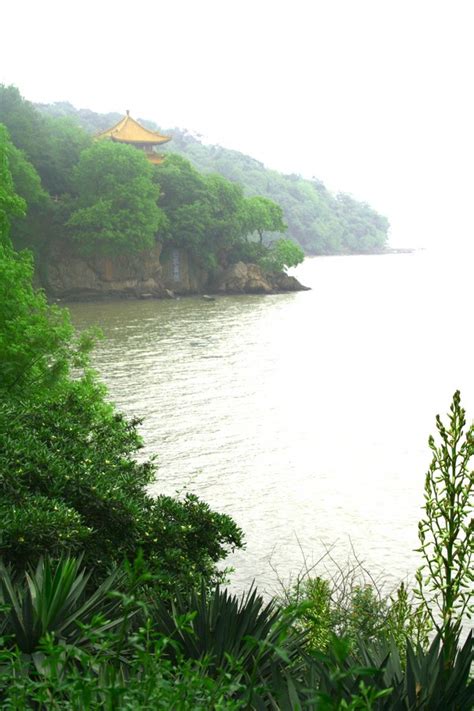 Lake Tai, Wuxi, China Tourist Information