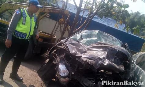 8 Mahasiswa Asal Jakarta Kecelakaan Di Tol Purbaleunyi