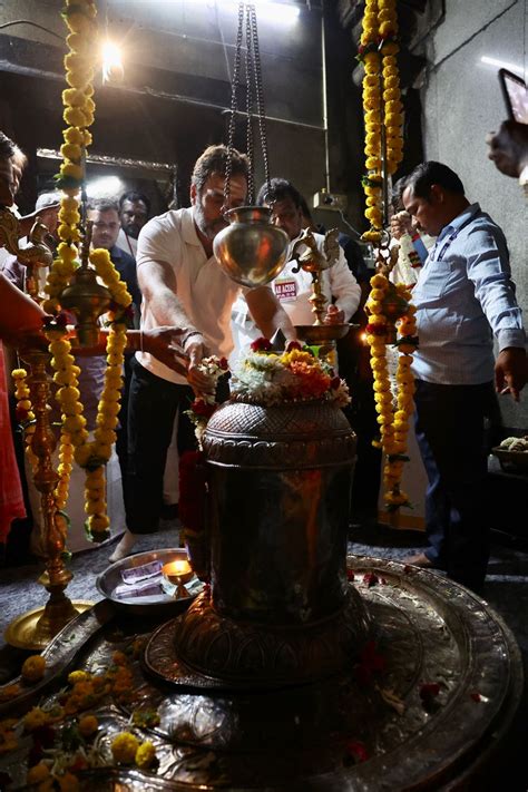 Congress On Twitter Shri Rahulgandhi Begins His Karnataka Visit By