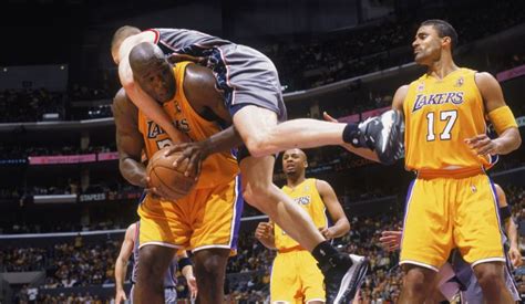 Nba Finals 2002 Le Triplé Des Lakers Et Le Coup De Balai Des Nets