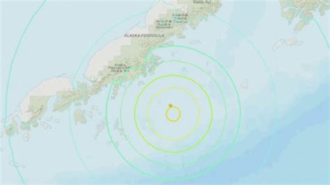 Magnitude 8 2 Earthquake Strikes Off Alaska Tsunami Warnings Issued Then Lifted