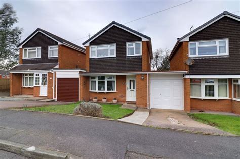 3 Bed Detached House For Sale In Shannon Road Burton Manor Stafford