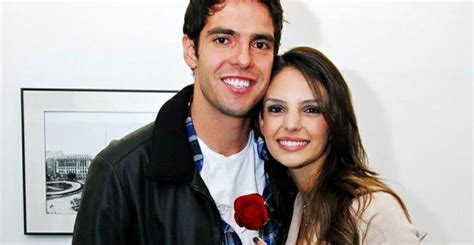 Kaká e Caroline Celico comemoram os 6 anos de casamento