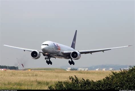 N869FD FedEx Express Boeing 777 FS2 Photo By Luigi Chirico ID 967326