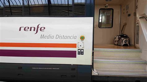 Renfe Media Distancia Horarios Y Billetes Renfe Regional Trainline