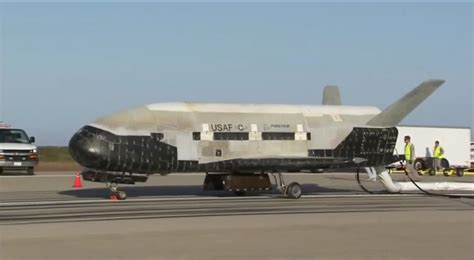 Secret X B Unmanned Space Plane Lands After Days On Orbit