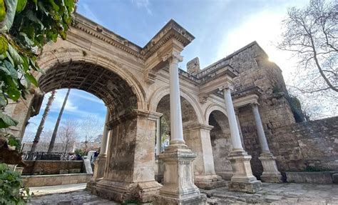 Tourist Place In The Center Of Antalya Hadrian S Gate