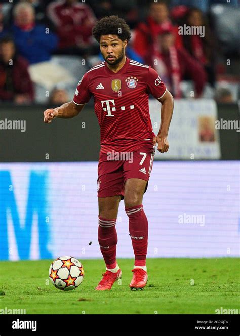 Serge Gnabry Bayern 2022 Hi Res Stock Photography And Images Alamy