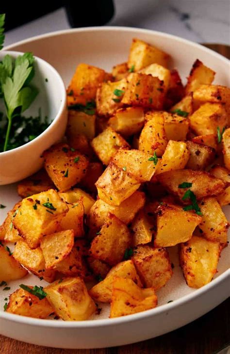 Easy Crispy Air Fryer Breakfast Potatoes Recipe