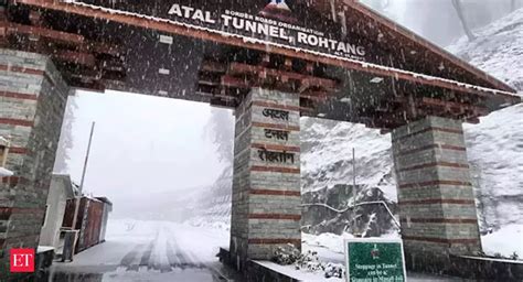 Himachal Pradesh Snowfall Himachal Pradesh Atal Tunnel In Manali