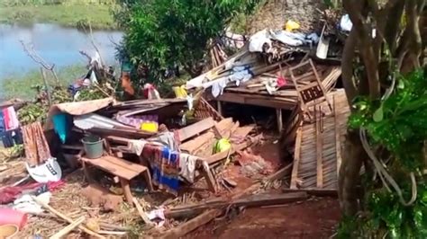 Madagascar La Ville De Mananjary Ravag E Apr S Le Passage Du Cyclone