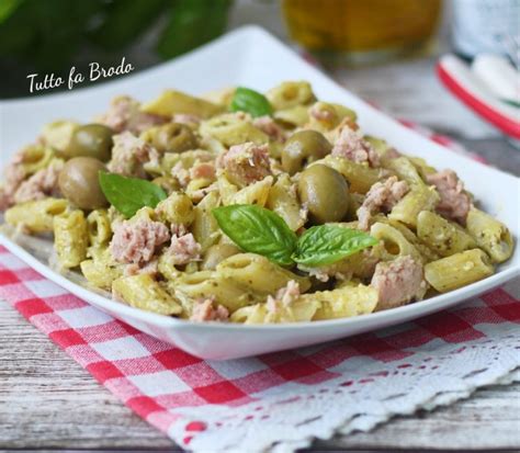 Pasta Fredda Al Pesto Con Tonno E Olive Tutto Fa Brodo In Cucina