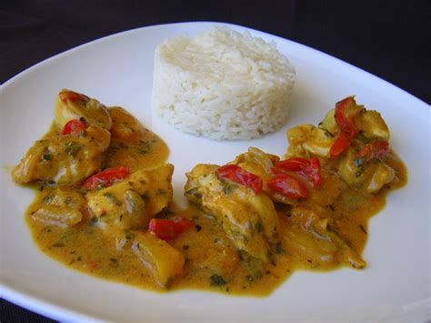 Poulet Au Curry Lait De Coco Et Poivrons La Cuisine De Marie