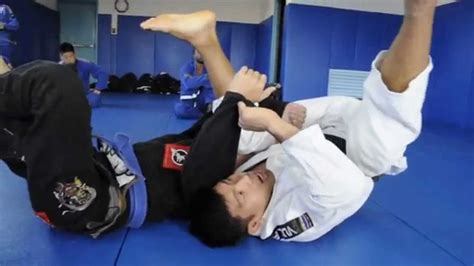 De La Riva 5 Leg Lasso Sweeps With Professor Kris Kim Seoul Korea