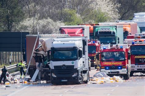 Unfall A Heute Gestern Aktuelle Unfallmeldungen Von Der A Tag