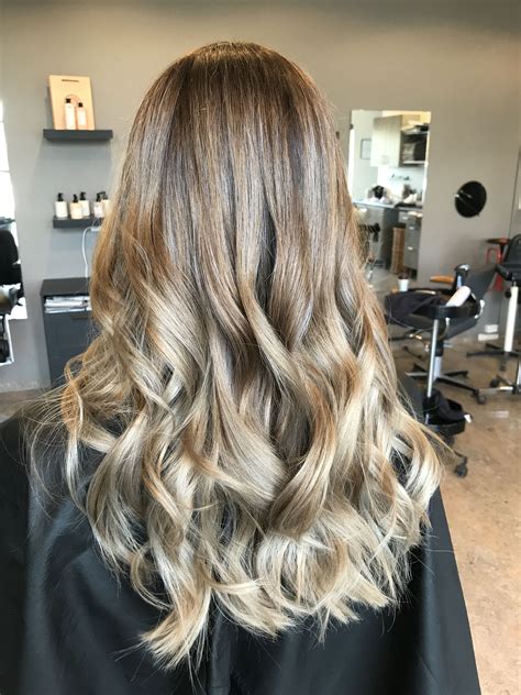 Natural Balayage Color Darker Roots And Lighter Ends Really Natural