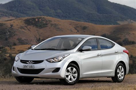 Hyundai Elantra, Range Rover Evoque named 2011 North American Car and ...
