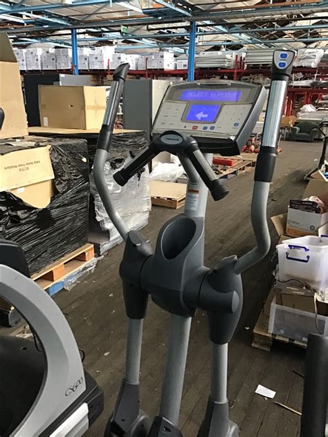 Nautilus Elliptical Cross Trainer Commercial Series Model E 916