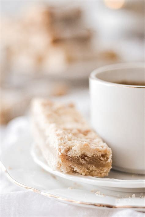 Millionaire S Shortbread Caramel Bars With Ganache Curly Girl Kitchen