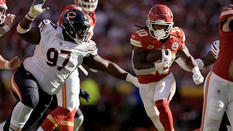 Patrick Mahomes Throws 3 Td Passes Taylor Swift Celebrates As Chiefs