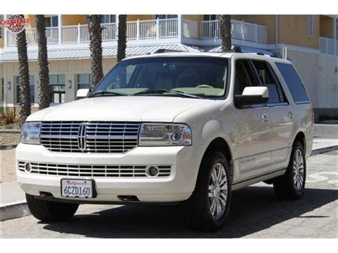 2008 Lincoln Navigator - Information and photos - MOMENTcar