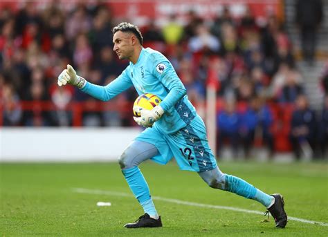 Na Estreia De Navas Nottingham Forest Vence E Emenda Cinco Jogos Sem