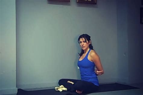 Yoga For Frozen Shoulder Frozen Shoulder Exercises, Shoulder Pain ...