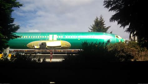 Pic Day Parts Front Porch Plane Carrying Boeing Live Train