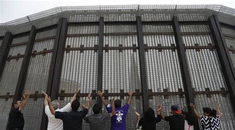 Construction starts on models of proposed Mexico border wall | The ...