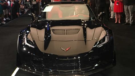 The Final C7 Corvette Earns Big Money For An Amazing Foundation