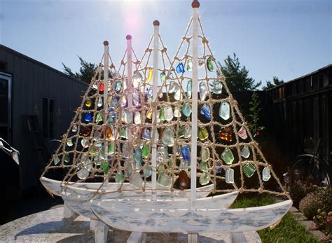 Great seaglass ship. I'd love to do something similar with a Christmas ...