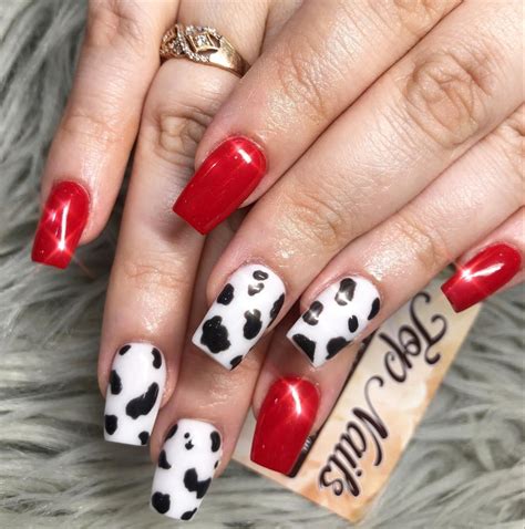 Cow Print Nail Idea Cow Nails Black Nails With Glitter Rodeo Nails