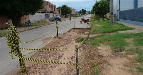 G1 Após Obra De água Buracos Seguem Abertos Em Rua De Ji Paraná Ro