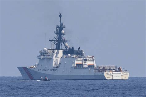 China Slams Rare U S Coast Guard Ships Taiwan Strait Sailing After