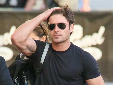 Photos Baywatch Les 1ères Photos Du Tournage Avec Zac Efron En