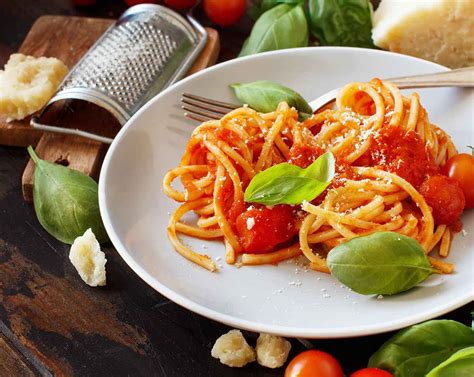 Spaghetti Con Pomodorini Ricetta Semplice E Sfiziosa Buttalapasta