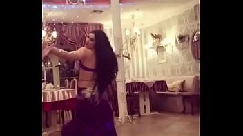 Una Mujer Egipcia De Fuego Bailando XVIDEOS
