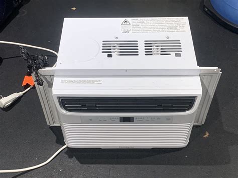 Frigidaire Ffra062wa1 White Window Mounted Room Air Conditioner 12505282744 Ebay