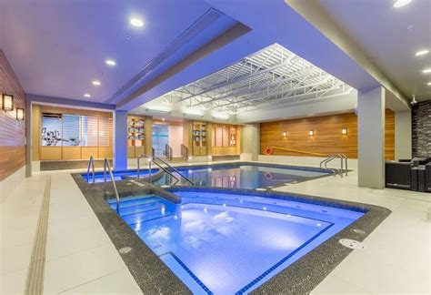 8 Best Hotels in Banff with Private Hot Tubs - Travel Banff Canada