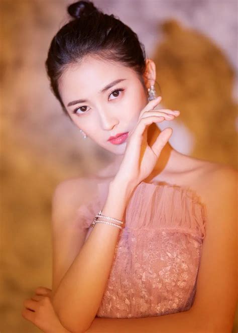 Beautiful Photos Of Chen Yuqi Inews