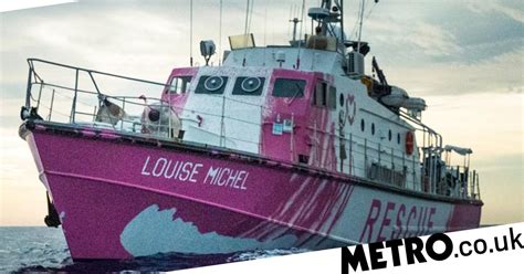 Banksy Pays For Boat To Rescue Refugees In The Mediterranean Metro News