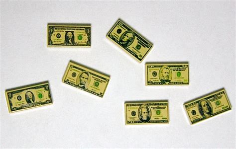 Review of Tobias Reichling’s LEGO Money