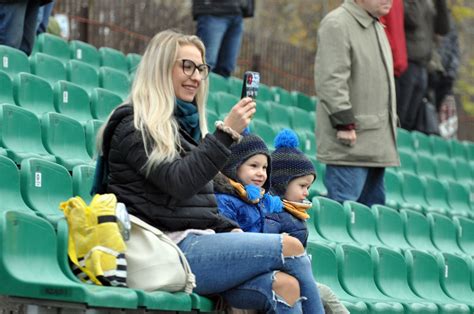 Garbarnia Krak W Kibice Na Drugoligowym Meczu Br Zowych Z Soko Em