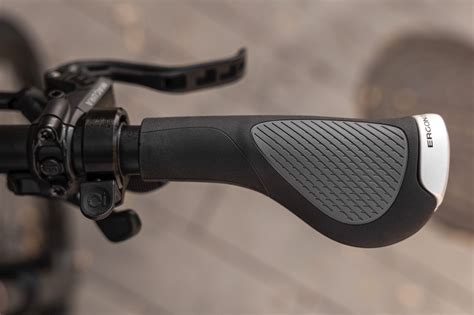 Iconic Ergon Winged GP1 Grip Gets More Comfy With GP1 EVO Bikerumor