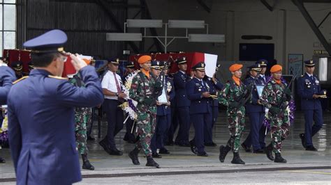 Suasana Duka Pemakaman Kru Pesawat Super Tucano TNI AU