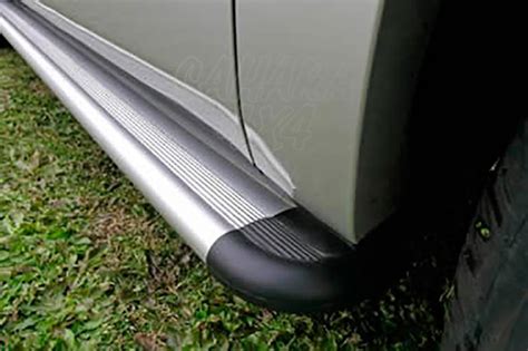 Estribos En Plataforma De Aluminio Tipo S50 Para Suzuki Grand Vitara