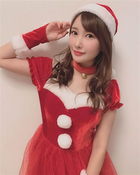 璃子さんのインスタグラム写真 璃子instagram 「merry Xmas🎄🎅💝 メリクリ Christmas サンタコス」12月