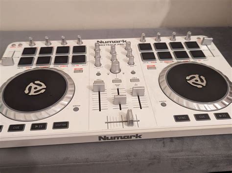 Numark Mixtrack Pro White